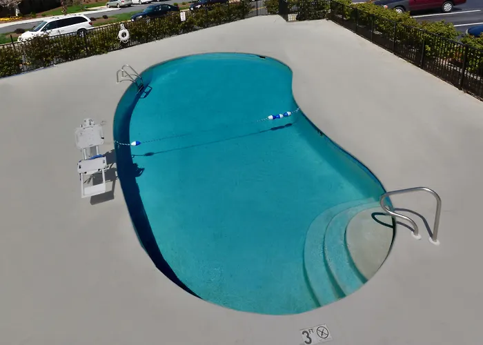 Cheap hotel: Holiday Inn Express Lynchburg By Ihg